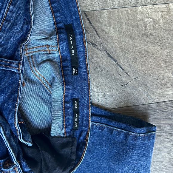 Tahari Dark Indigo Skinny Jeans - Picture 4 of 4